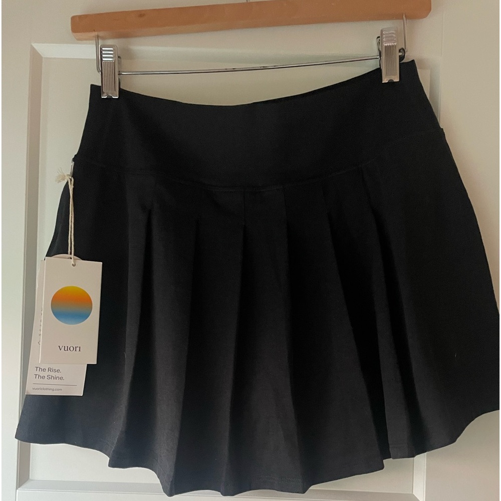 brand new w/ tags black vuori tennis skirt